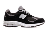 New Balance Classics Black Grey M2002RXD