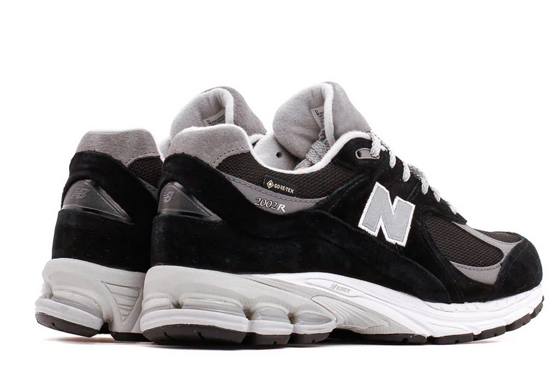 New Balance Classics Black Grey M2002RXD