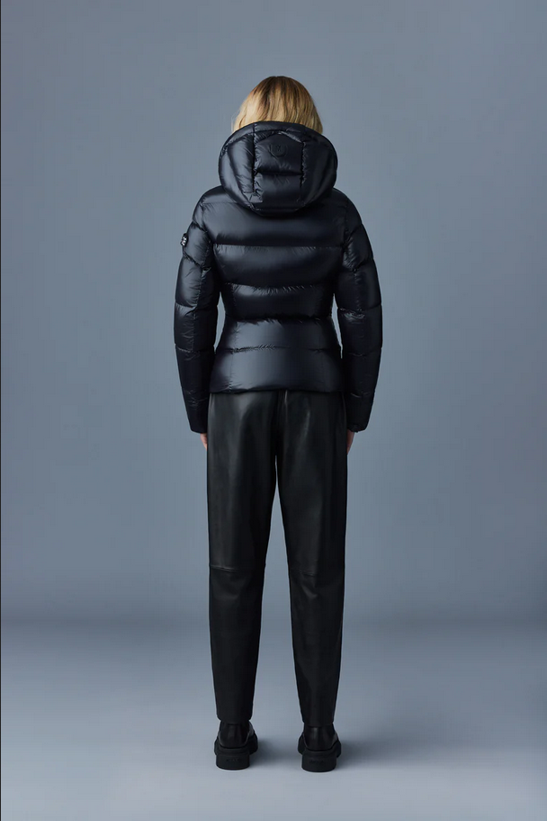 Mackage MADALYN-V Black